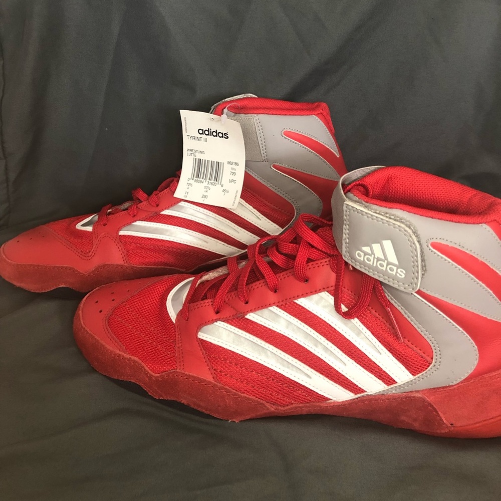 Adidas tyrint 3 wrestling shoes new with tag
